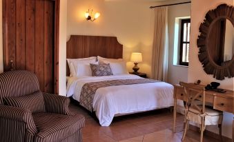 Liotrivi Historical Mansion and Boutique Hotel - Housity