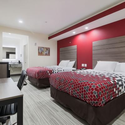 Double Bedroom Econo Lodge Inn & Suites Humble FM1960 - IAH Airport Promo Code