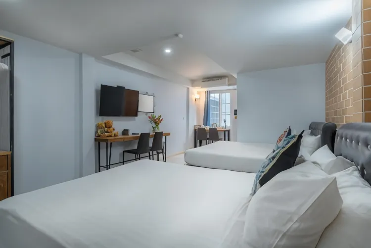 ห้องสแตนดาร์ด 4 ที่นอน