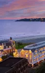 Newport Beach Hotel & Suites Hôtels à : 