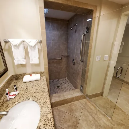 Howard Johnson by Wyndham Pasadena Отели в г. Пасадина