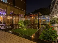 Renaissance Bengaluru Race Course Hotel Hotel a 