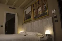 Palazzo Domanto Parma Apartments