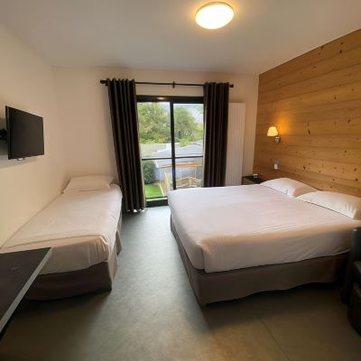 Superior Room with 1 King and 1 Single Bed and Mountain View