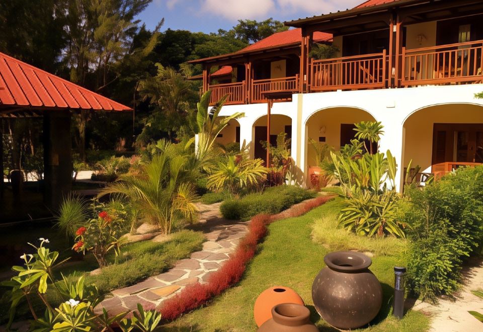 Hotel Ocean Beauty, Exterior, Garden
