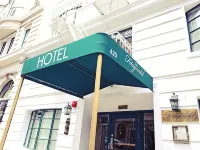 โรงแรมฟิตซ์เจอรัลด์ โรงแรมใน