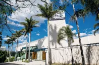 Itu Plaza Hotel