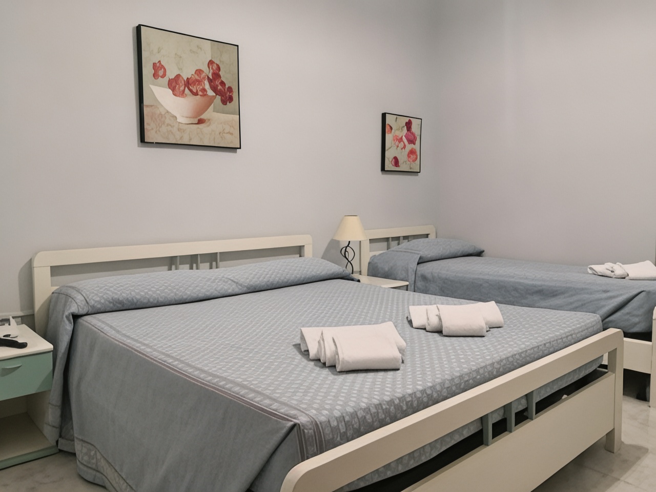 三人房（带独立浴室）