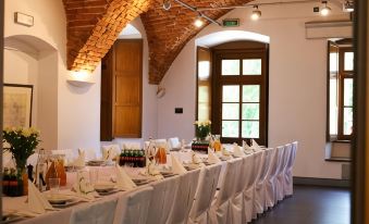 Hotel Zamek Lubliniec - Housity