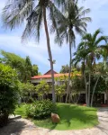 陽光海灘度假村