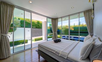 Phu Montra Villa with Ocean View