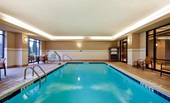 Courtyard Louisville Airport - Housity