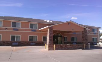 SureStay Plus by Best Western Montrose - Housity
