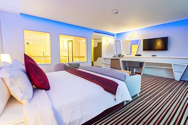 ห้องเตียงคิงไซส์ พร้อมระเบียง