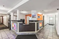 Motel 6 Lawrence, KS