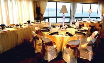 Gonubie Hotel - Housity
