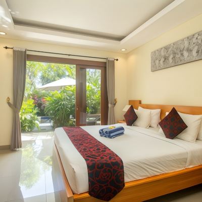 Deluxe Double Room with Pool Access