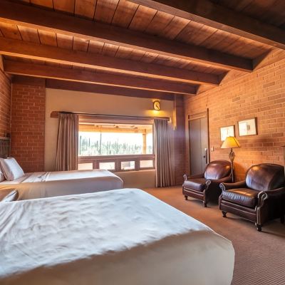 Room (Road Runner Ridge Salas with 2 Queens) Tanque Verde Ranch Promo Code
