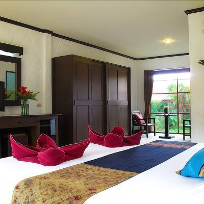 Deluxe Room with Garden View