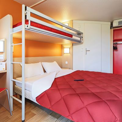 Standard Room With 1 Double Bed and 1 Bunk Bed