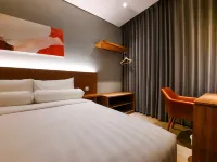 Votel Krakatau Boutique Hotel Semarang فنادق في 