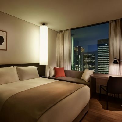 [Autumn Adventure Stay] Deluxe Double City View + 2 Shilla Stay Camping Chairs (Per Booking) 신라스테이 서대문 쿠폰