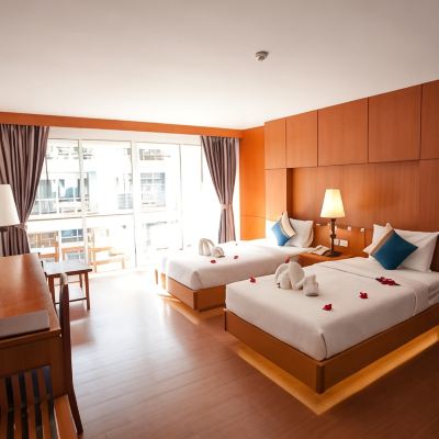 Deluxe Triple Room