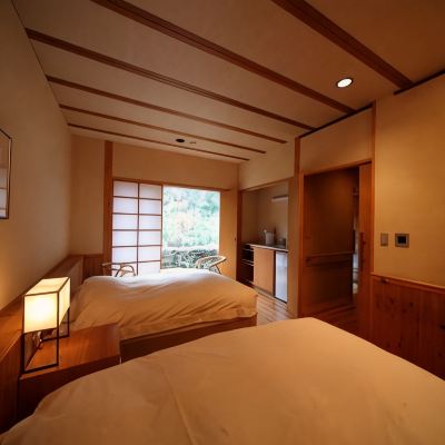 バリアフリー和洋折衷風呂付き、川の眺め 嬉野温泉　椎葉山荘 クーポン