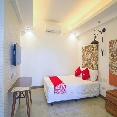 Deluxe Double Room  OYO 785 The Greenhive Hotel Promo Code