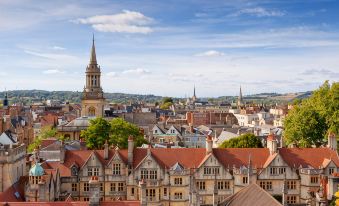 easyHotel Oxford - Housity