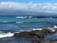 Traditional Hawai'i home near Hilo town - solar powered!