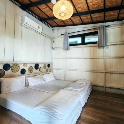 Triple Room Baan Mai Kradan Hostel Chiang Rai Promo Code