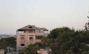 Jabal Amman Hotel (Heritage House)