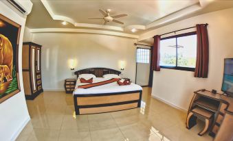 LAND58 POOL VILLA PATTAYA - 7 BEDROOMS