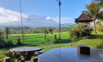 Great Mountain Views Villa Resort