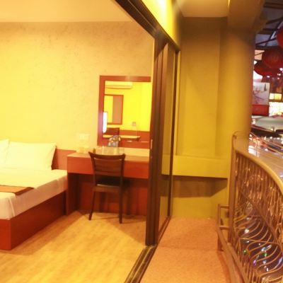 Suite Keluarga Mewah Kupon Your Hotel