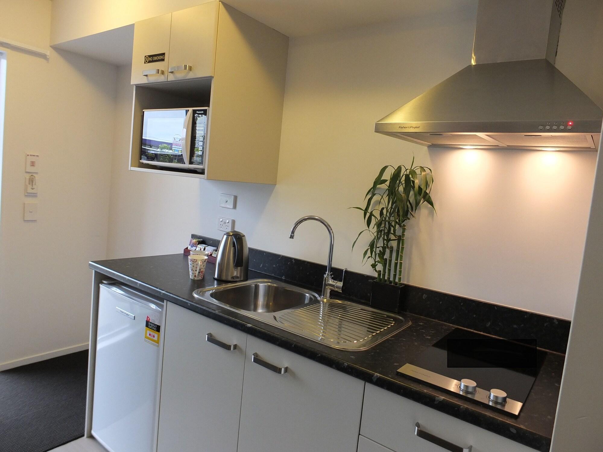 Queen And Single Unit