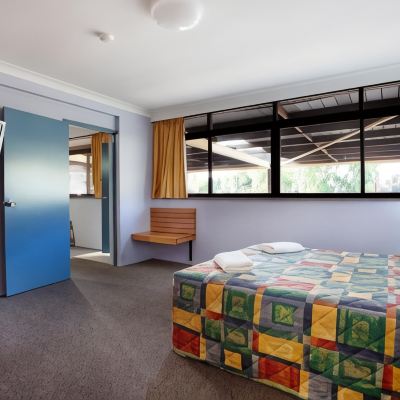Queen Studio Vale Hotel Promo Code