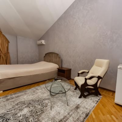 Junior Suite Golden Empire Promo Code
