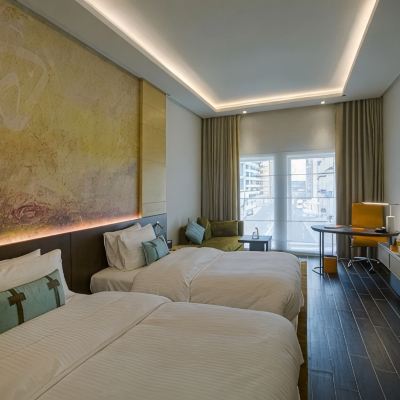 Classic Twin Room Grayton Hotel Dubai Promo Code