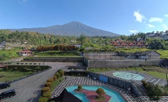 Queen Garden Hotel & Apartment - Housity