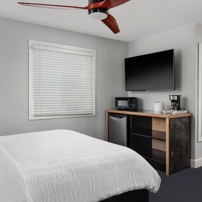 Queen Studio Beach Haven Promo Code