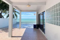 Gao Bee One Beach Club