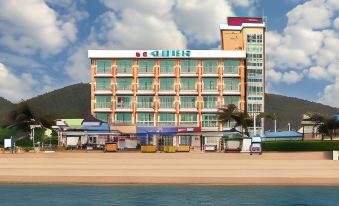 Anmyeondo Ocean Beach Motel