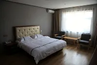 Changbai Donggang Hotel