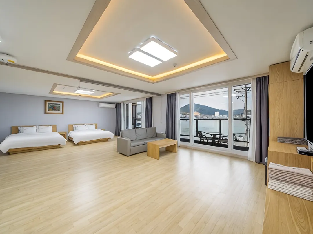 Adel Pension - Yeosu-si