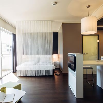 Superior studio Harry＇s Home Linz Hotel Promo Code