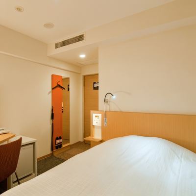 [Sakurajima Side] View Single (140 Cm Wide Double Bed!)) [Semi-Double Room] [Non-Smoking] [Mountain View] ホテルサンフレックス鹿児島 クーポン