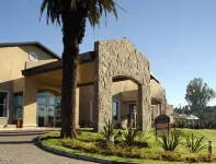 Howard Johnson Rio Ceballos Hotel y Casino โรงแรมใน
