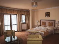 Hétkúti Wellness Hotel Các khách sạn ở 